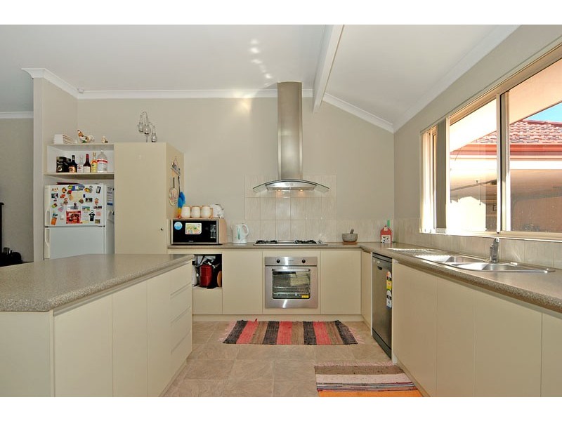15 Turnstone Glade, Beechboro WA 6063