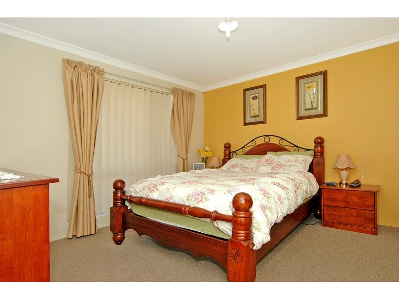 15 Turnstone Glade, Beechboro WA 6063
