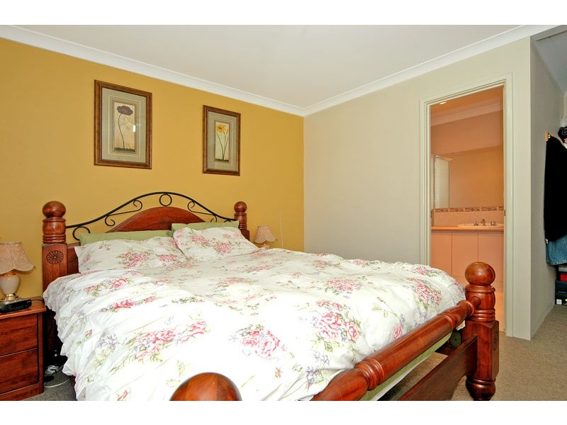 15 Turnstone Glade, Beechboro WA 6063