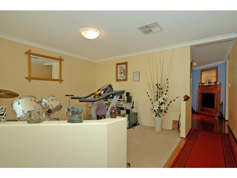8 Camellia Way, Beechboro WA 6063