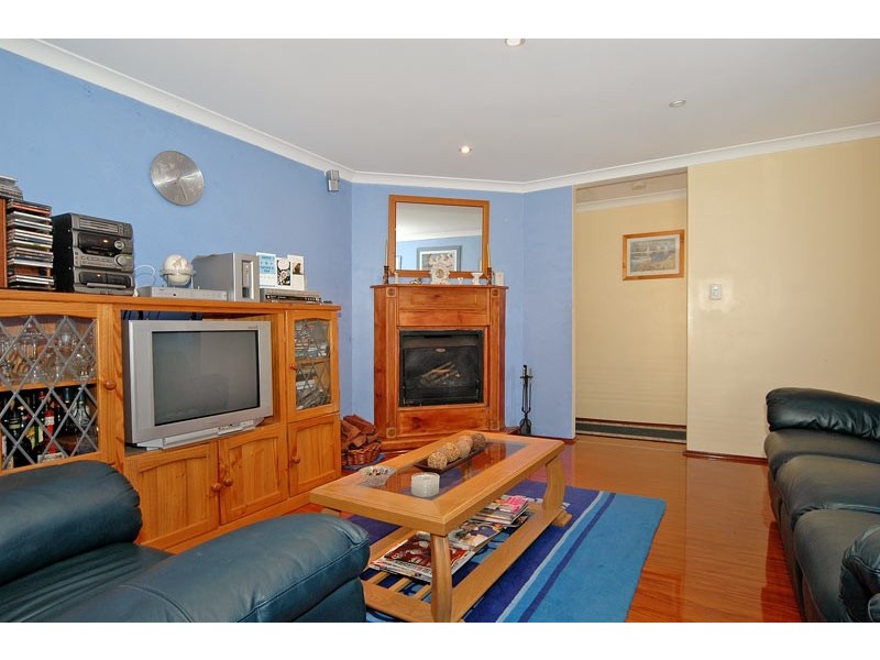 8 Camellia Way, Beechboro WA 6063