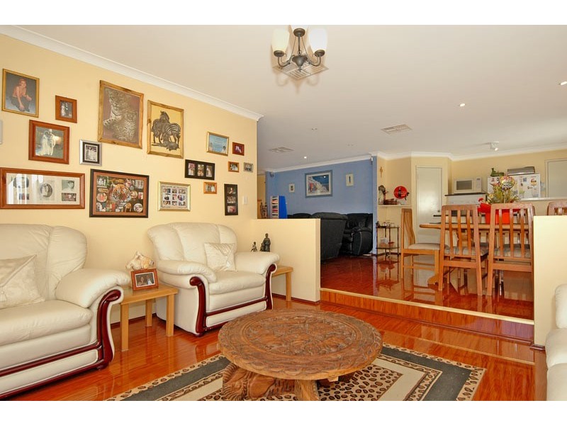 8 Camellia Way, Beechboro WA 6063
