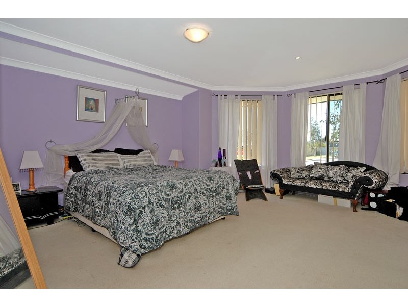 8 Camellia Way, Beechboro WA 6063