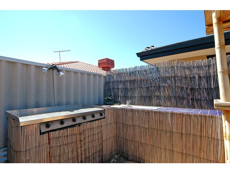 8 Camellia Way, Beechboro WA 6063