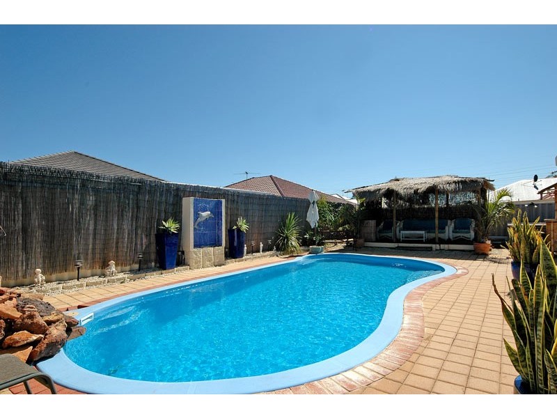 8 Camellia Way, Beechboro WA 6063
