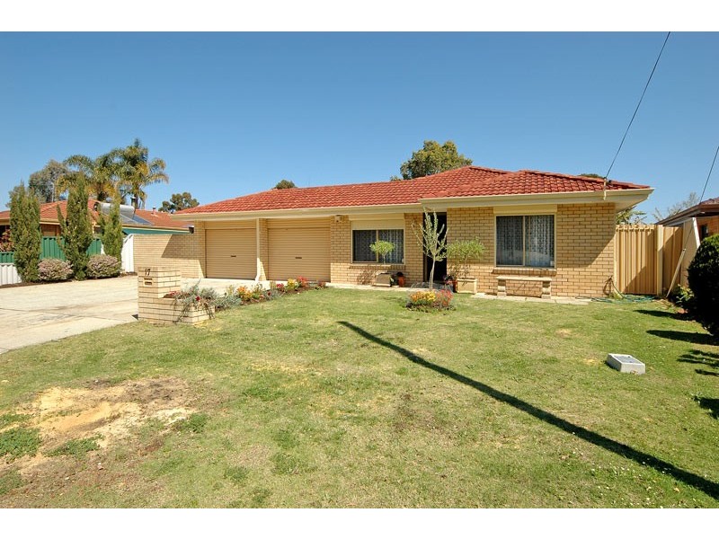 17 Avignon Way, Beechboro WA 6063