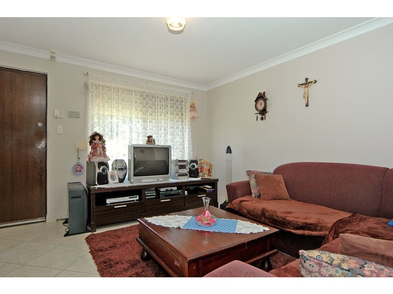 17 Avignon Way, Beechboro WA 6063