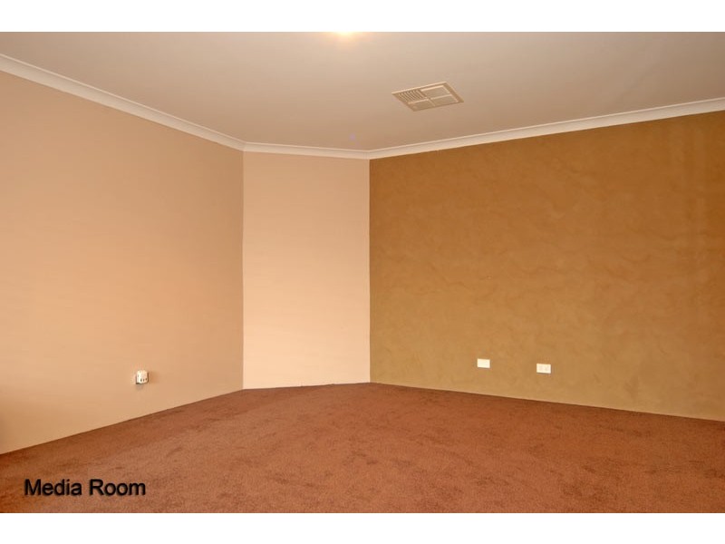 97 Bennett Springs Drive, Beechboro WA 6063