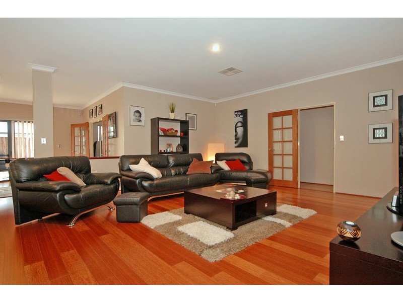 97 Bennett Springs Drive, Beechboro WA 6063