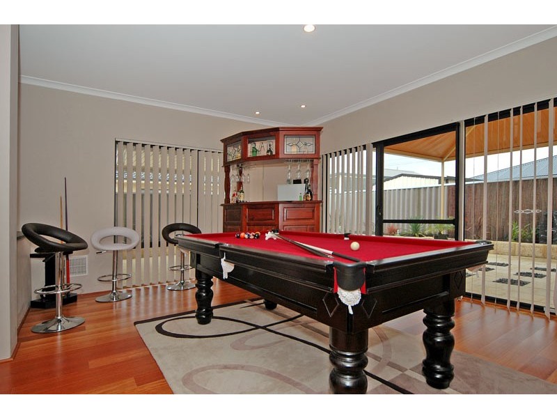 97 Bennett Springs Drive, Beechboro WA 6063