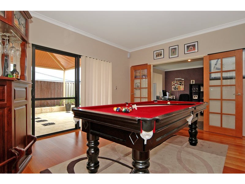 97 Bennett Springs Drive, Beechboro WA 6063