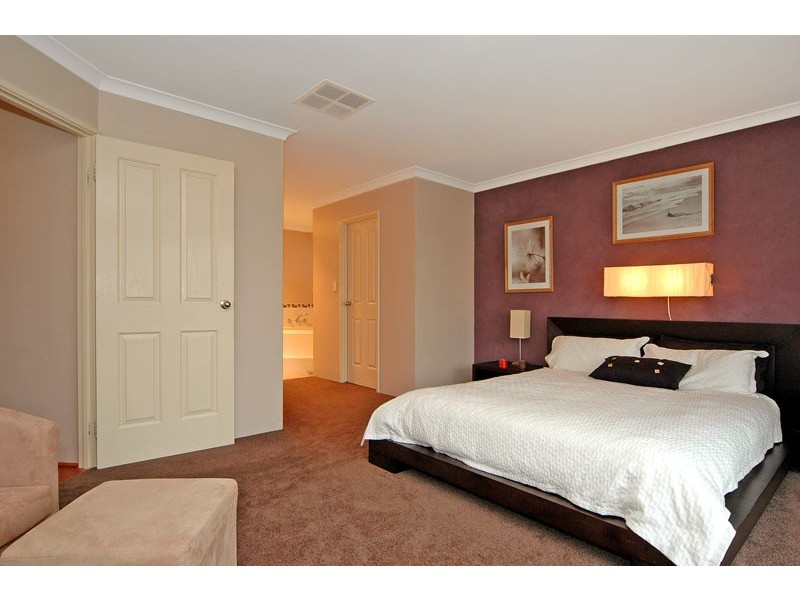 97 Bennett Springs Drive, Beechboro WA 6063