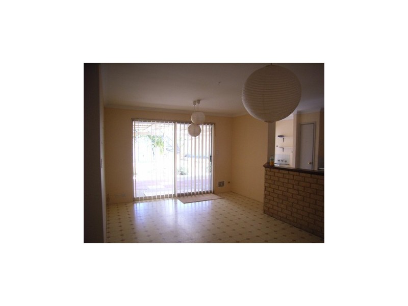 20 Blackthorn Road, Eden Hill WA 6054