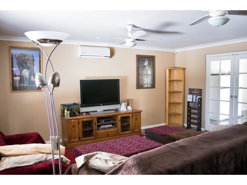 10 Mekong Place, Beechboro WA 6063