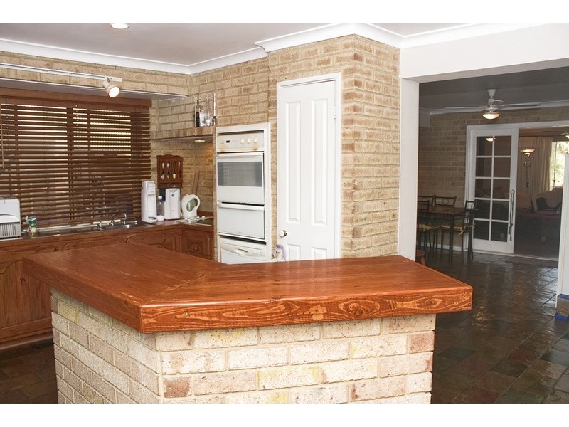 10 Mekong Place, Beechboro WA 6063