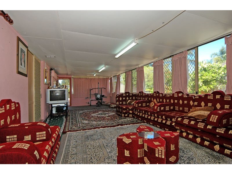 57 King Road, Beechboro WA 6063