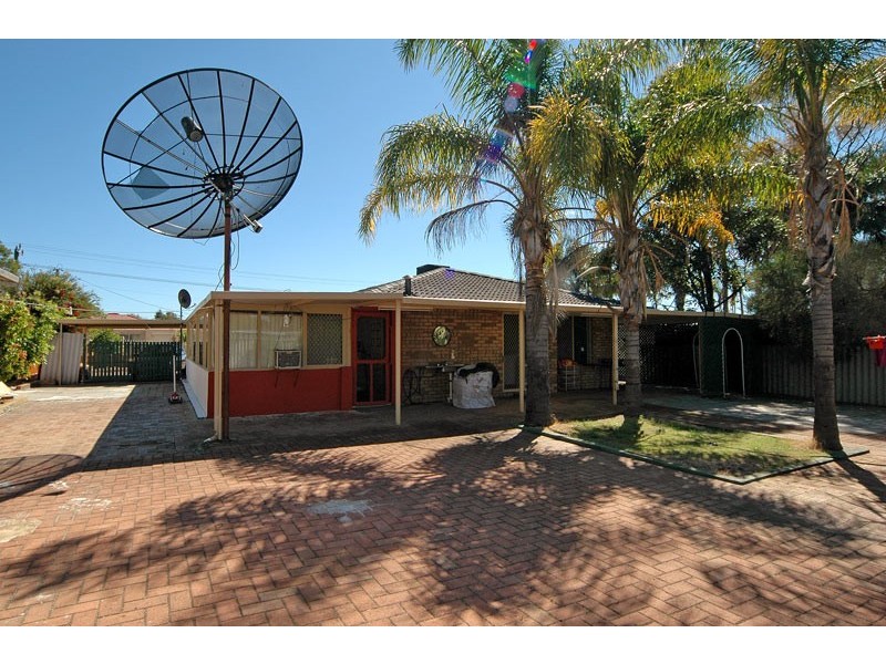 57 King Road, Beechboro WA 6063