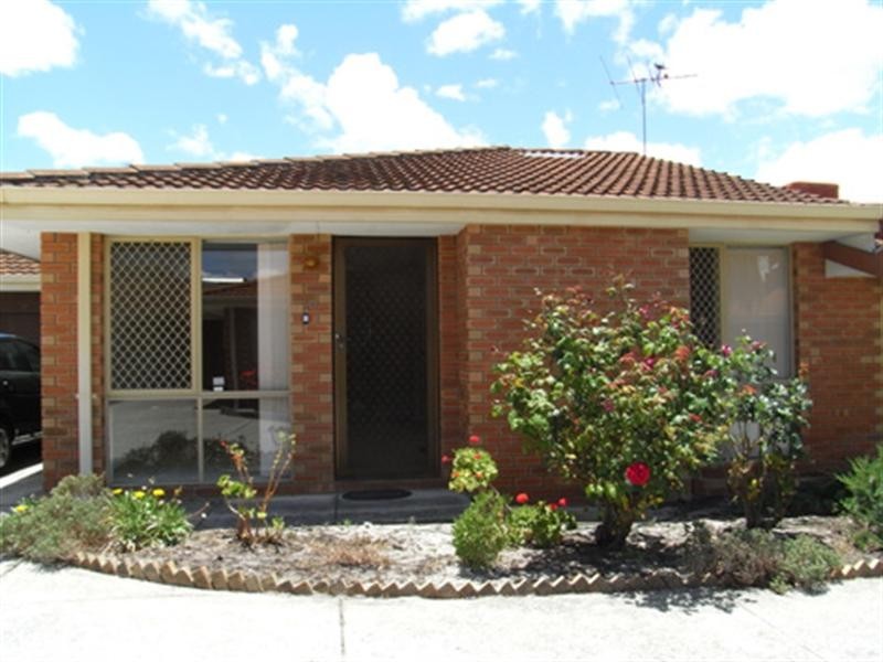 10/4 Yate Court, Morley WA 6062