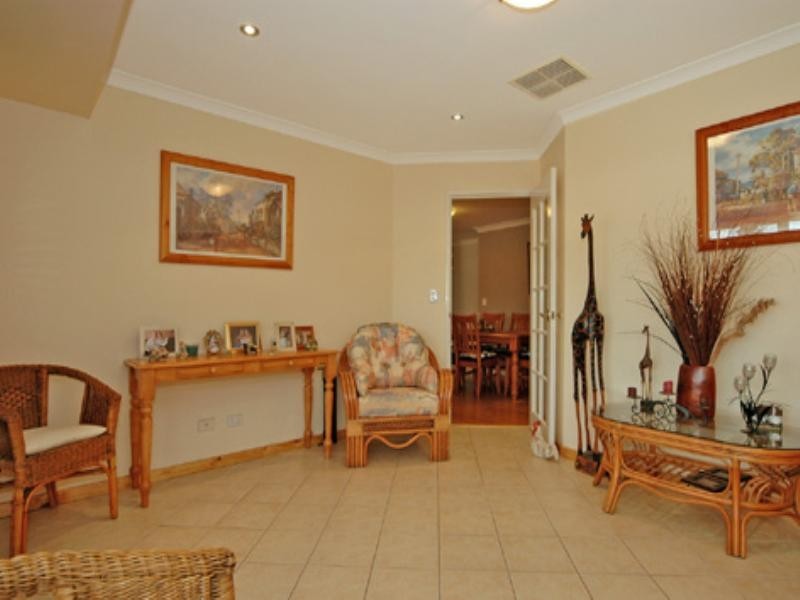 9 Tilley Lane, Ballajura WA 6066