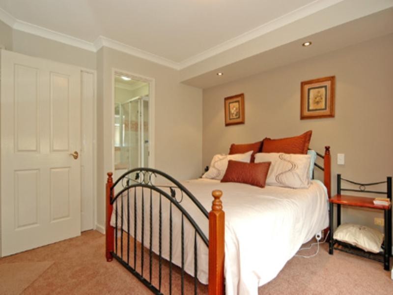 9 Tilley Lane, Ballajura WA 6066