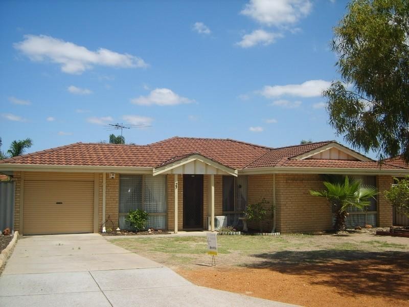 23 Salmon Gum Grove, Beechboro WA 6063