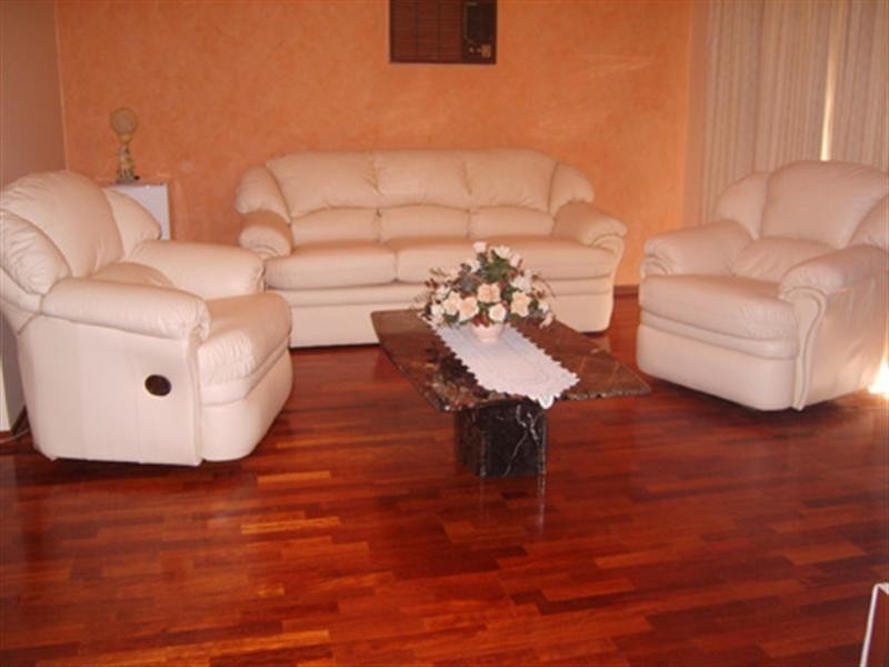 10 Sydenham Street, Dianella WA 6059