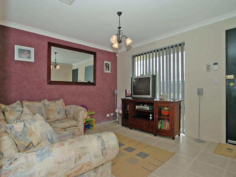 35 Mitra Loop, Beechboro WA 6063