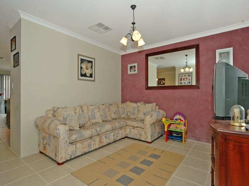 35 Mitra Loop, Beechboro WA 6063