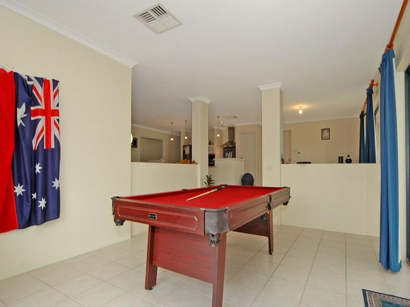 327 Bennett Springs Drive, Beechboro WA 6063