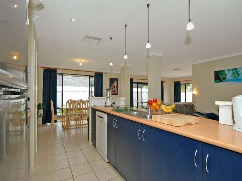 327 Bennett Springs Drive, Beechboro WA 6063