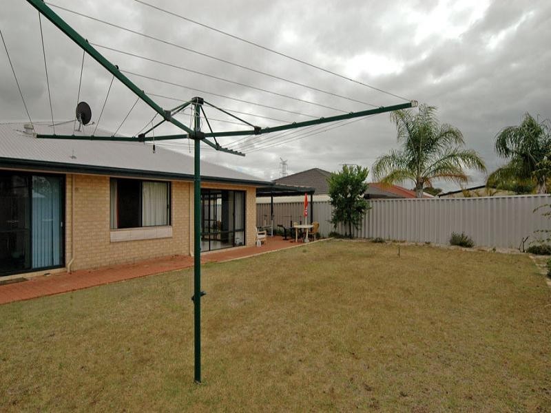 327 Bennett Springs Drive, Beechboro WA 6063