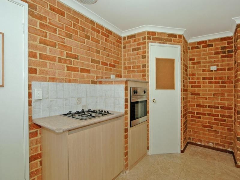 45 Lombardy Cresc, Caversham WA 6055