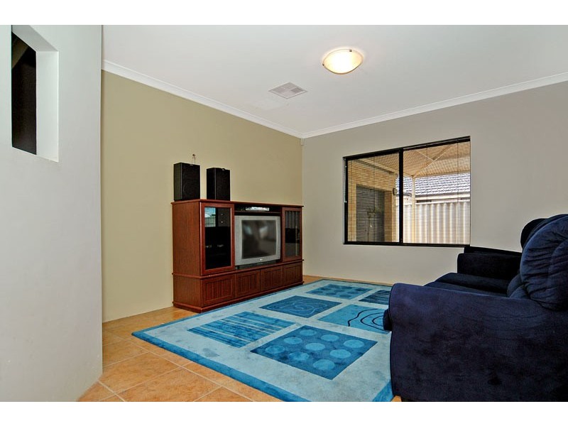 69 Bridgeman Drive, Beechboro WA 6063