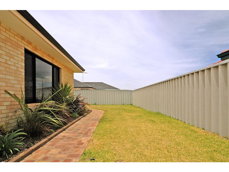 69 Bridgeman Drive, Beechboro WA 6063