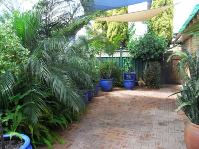 16 Lena Crescent, Beechboro WA 6063