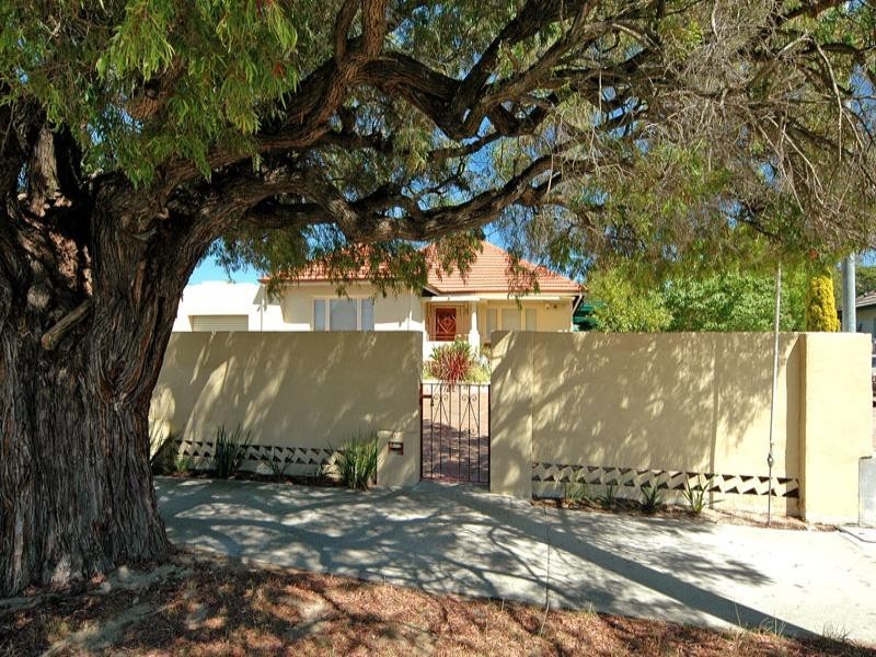 1/67 Walpole Street, St James WA 6102