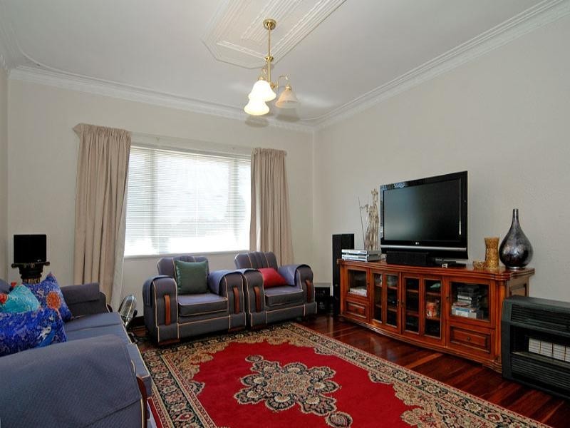 1/67 Walpole Street, St James WA 6102