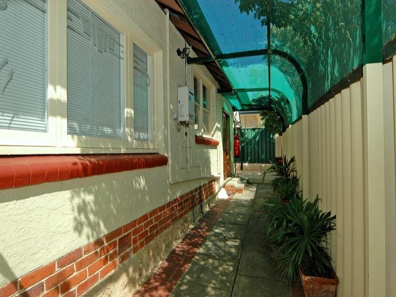 1/67 Walpole Street, St James WA 6102