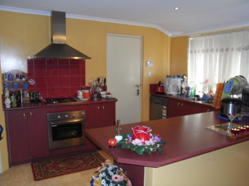 51 Wintergreen Drive, Beechboro WA 6063