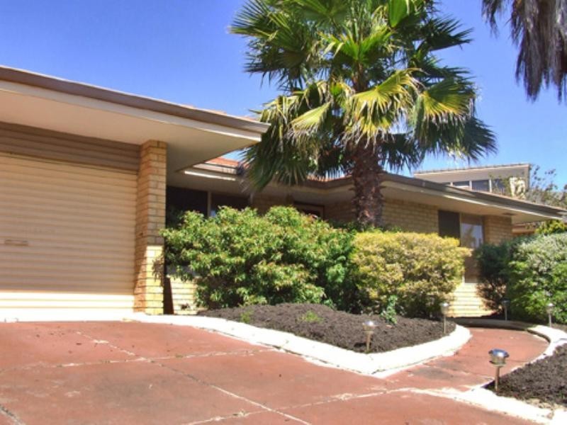 10 Mekong Place, Beechboro WA 6063