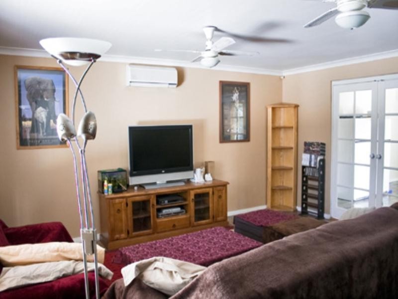 10 Mekong Place, Beechboro WA 6063