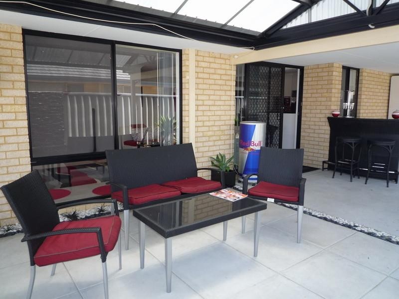 26 Turnstone Gld, Beechboro WA 6063