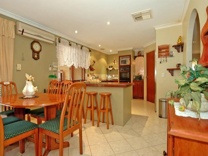 26 Rhine Crescent, Beechboro WA 6063