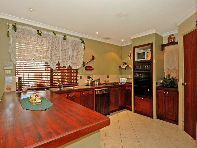 26 Rhine Crescent, Beechboro WA 6063