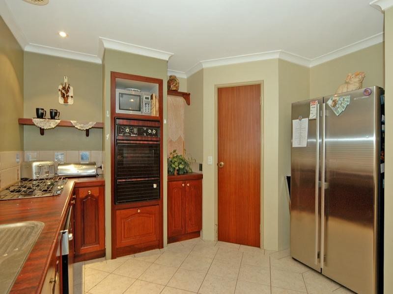 26 Rhine Crescent, Beechboro WA 6063