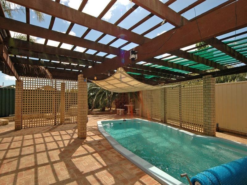 26 Rhine Crescent, Beechboro WA 6063