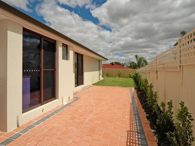 18 Camm Place, Beechboro WA 6063