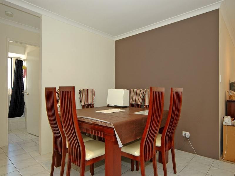 42 Lombardy Crescent, Caversham WA 6055