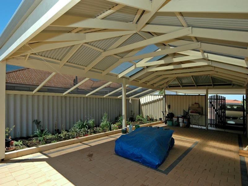 42 Lombardy Crescent, Caversham WA 6055