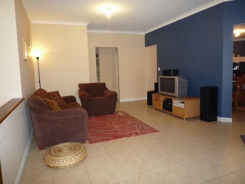 10 Springview Circle, Beechboro WA 6063